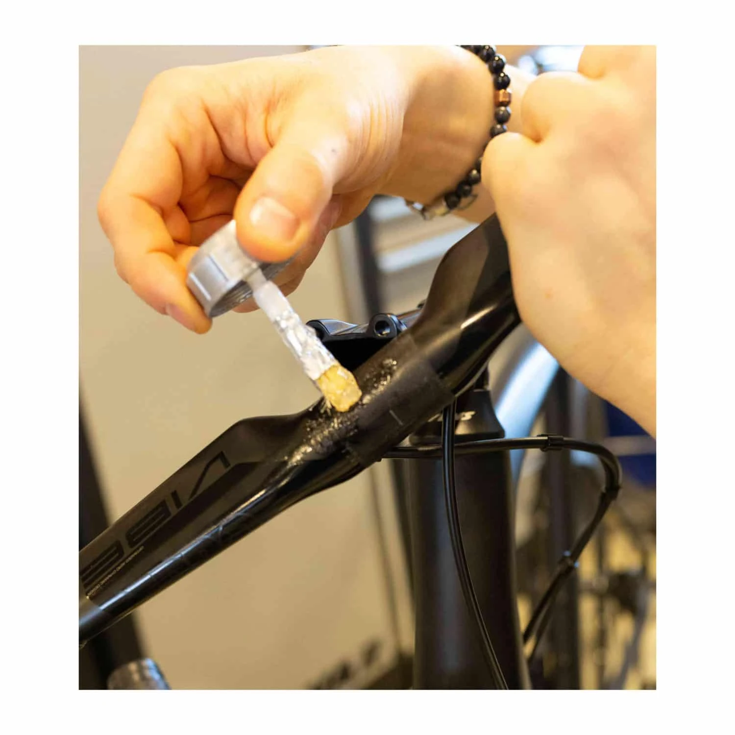 Motorex Carbon Paste Montagepaste (100 G) 6 Motorex Carbon Paste Montagepaste (100 G) – Bild 4