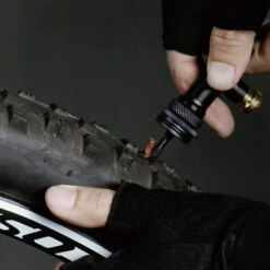 Topeak Tubi Master X Kartuschenpumpe Inkl. Tubeless-Reparaturset & CO2-Kartusche 14 Topeak Tubi Master X Kartuschenpumpe Inkl. Tubeless-Reparaturset & CO2-Kartusche -Scott Verkäufe topeak tubi master x co2 kartuschenpumpe 2022 309396 f