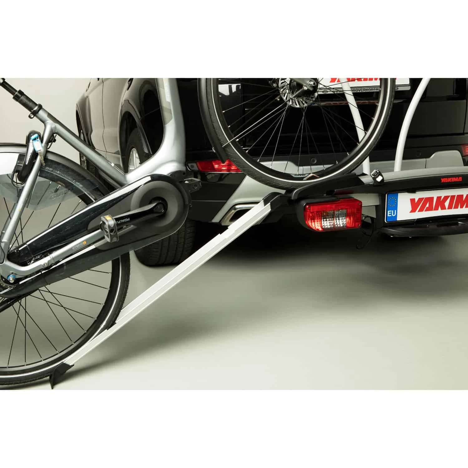 Yakima FoldClick 3 Fahrradträger + ClickRamp Auffahrschiene 8 Yakima FoldClick 3 Fahrradträger + ClickRamp Auffahrschiene – Bild 6